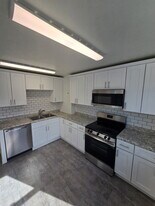 Building Photo - 1124 2nd Ave N