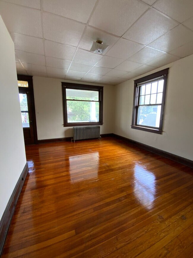 Building Photo - 48 S Hazel St