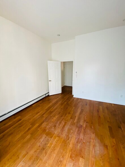 Building Photo - 40 Woodbine St