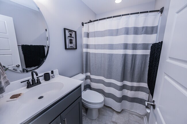 Building Photo - 202 Grist Mill Dr
