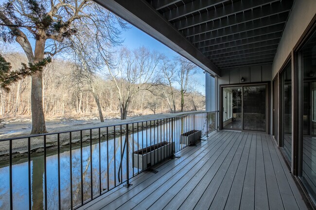 Building Photo - 15 Brandywine Falls Rd