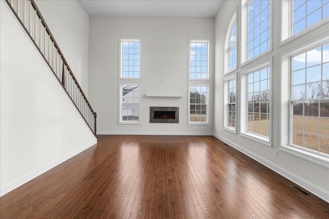 Building Photo - 8 Katie Dr