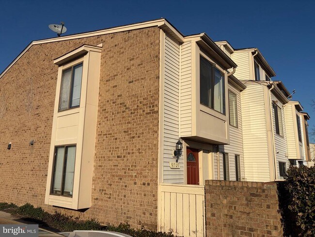 Building Photo - 9709 Docena Dr