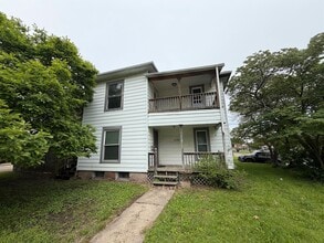 Building Photo - 1132 Gilbert-