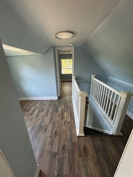 Building Photo - 200 B Axford Ave