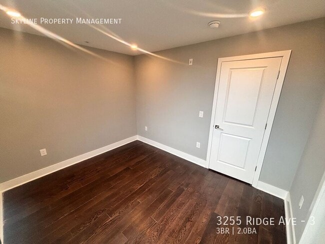 Building Photo - 3255 Ridge Ave