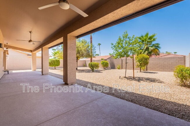 Building Photo - 25818 S Hollygreen Dr