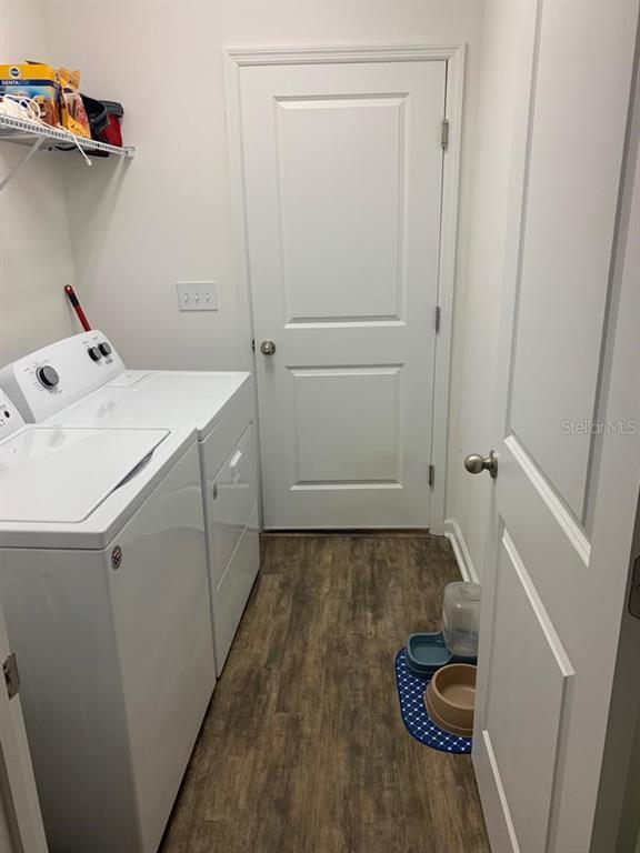 Building Photo - 4911 St James Dr