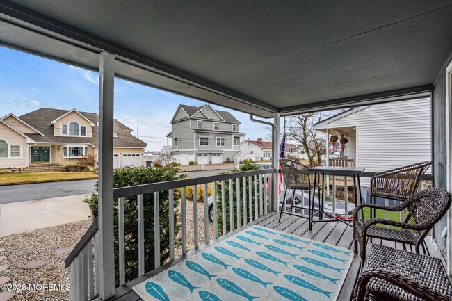 Building Photo - 658 Driftwood Pl