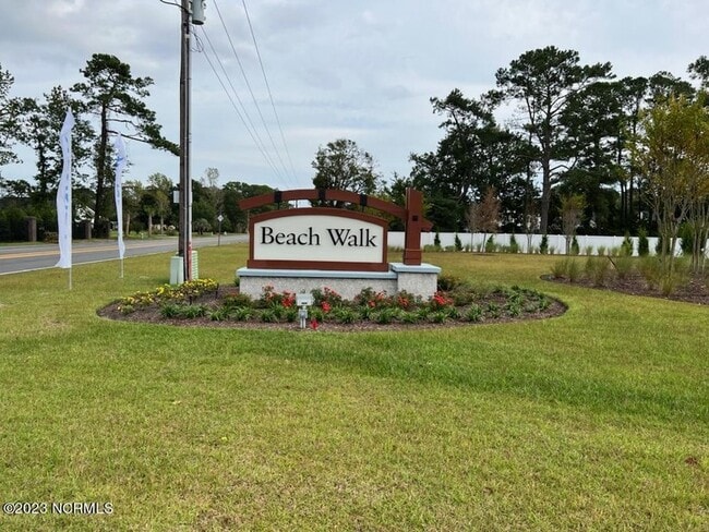 Building Photo - 1655 White Starfish Ct