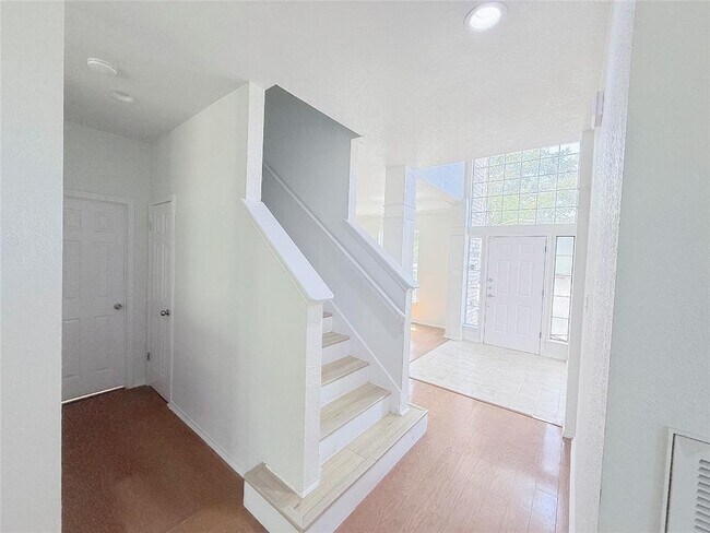 Building Photo - 16403 Spotted Eagle Dr