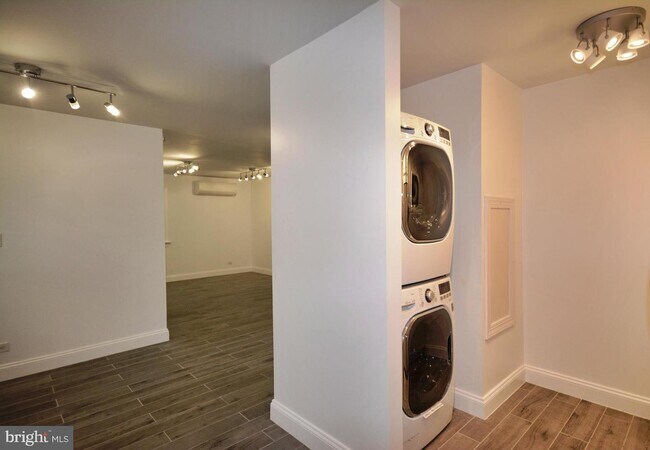 Building Photo - 50 Renninger Rd