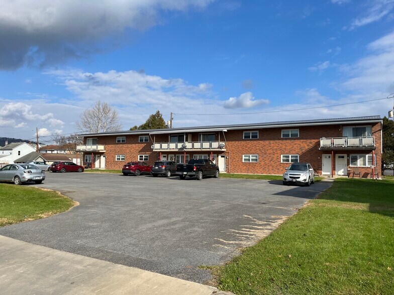 Building Photo - 535 S Wayne St