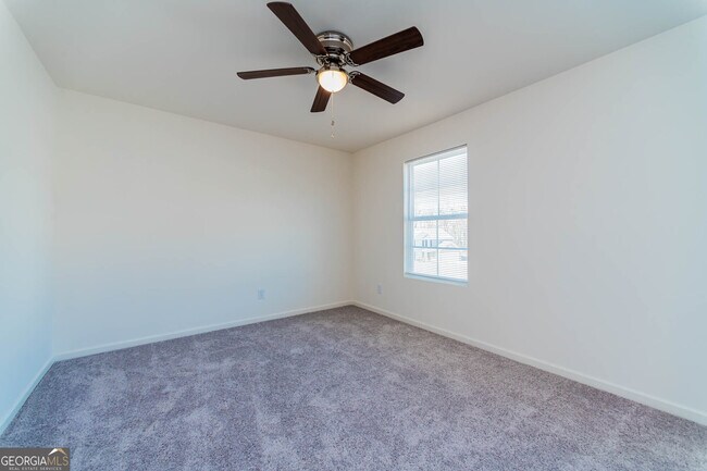 Building Photo - 307 Gazebo Dr