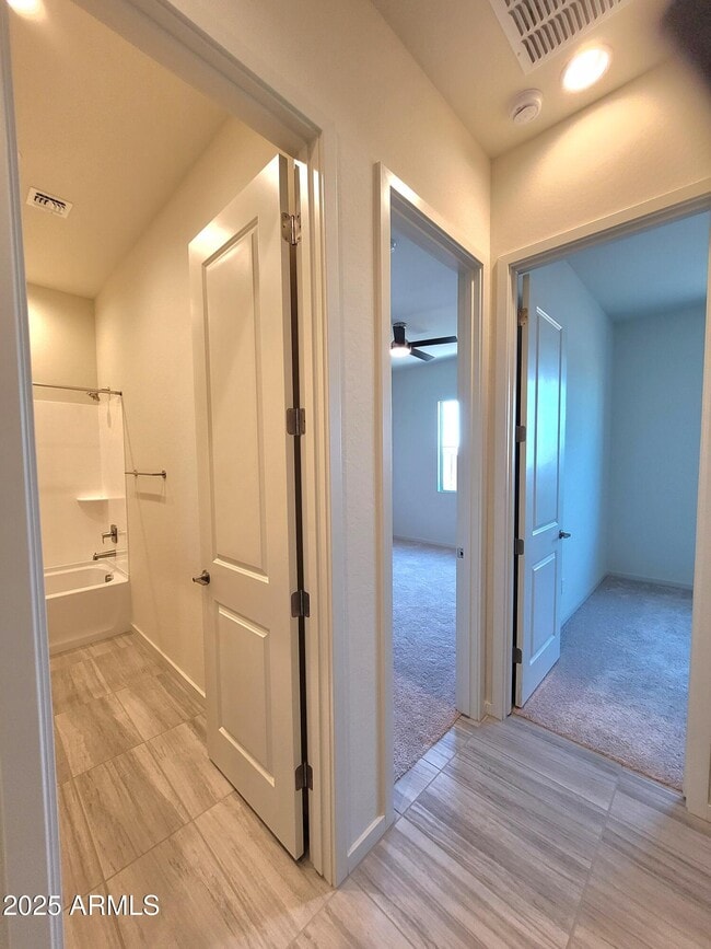 Building Photo - 21377 E Timberline Rd