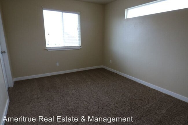 Building Photo - Large 5 Bed 3.5 Bath Home in Lehi Utah!