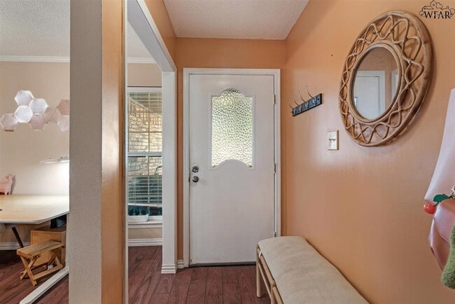 Building Photo - 5607 Briargrove Dr