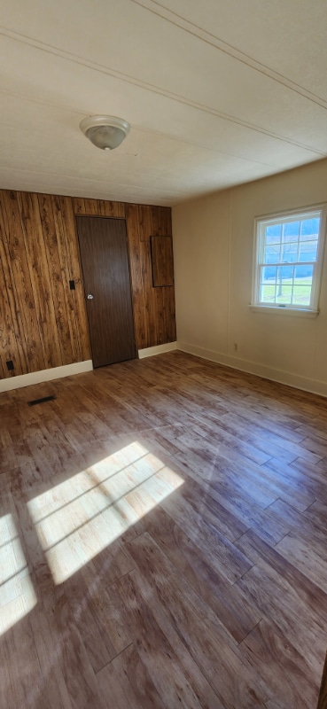 Building Photo - 2899 Sylvania Rd