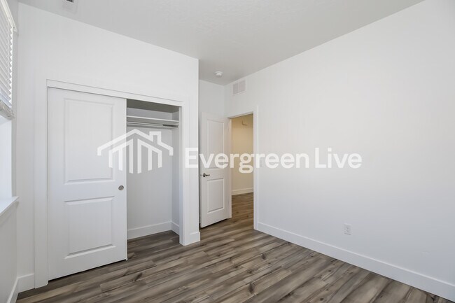 Building Photo - 15164 Cumulus Way