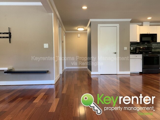 Building Photo - 1355 E 44th St