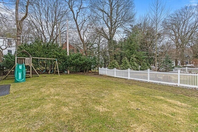 Building Photo - 34 Glen Rd