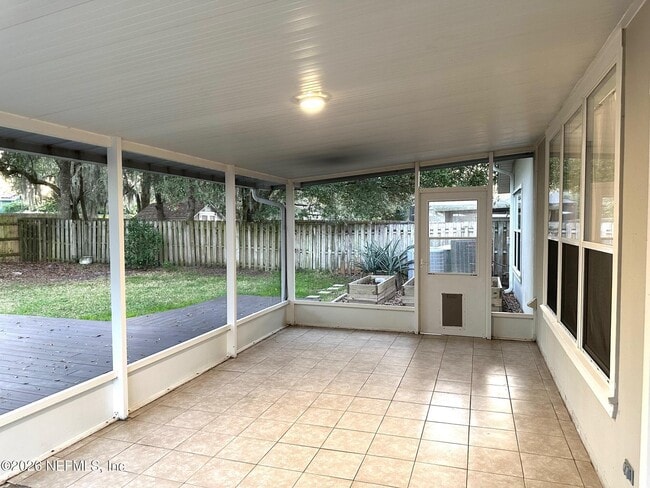 Building Photo - 5388 Hidden Gardens Dr