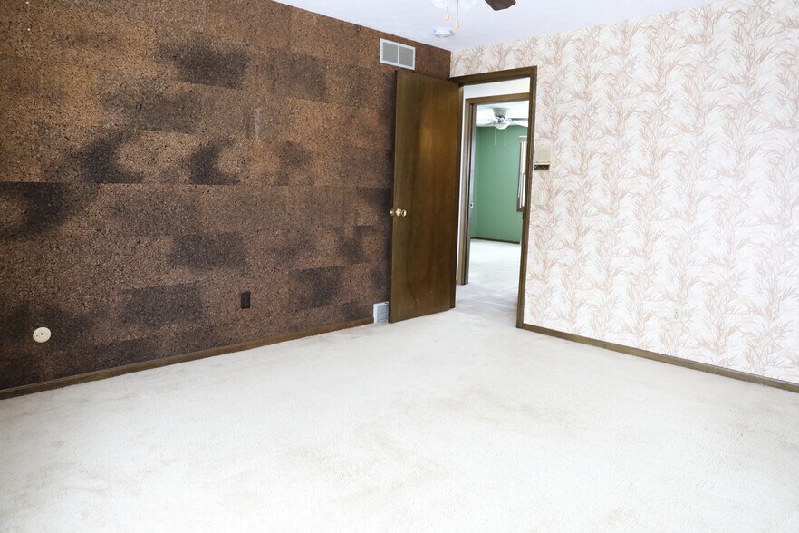 Building Photo - 5409 Johnnycake Rdg NE