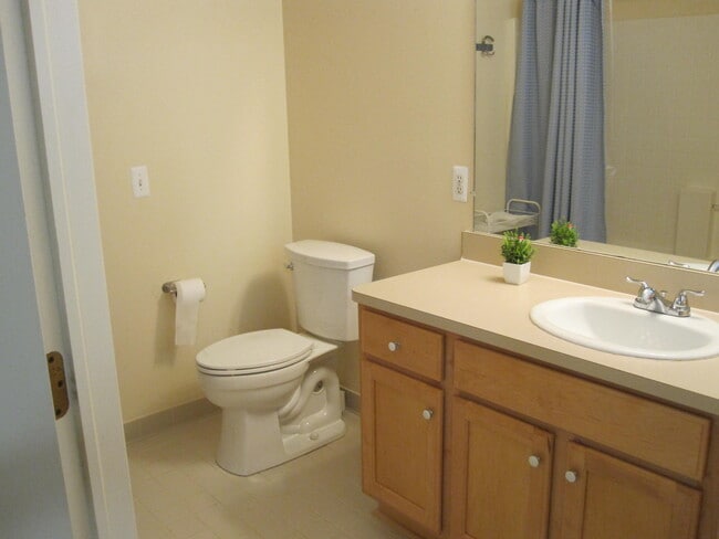 Building Photo - 2806 Barclay Wy