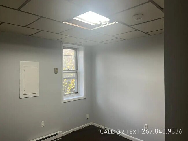 Building Photo - 2729 W 3rd St