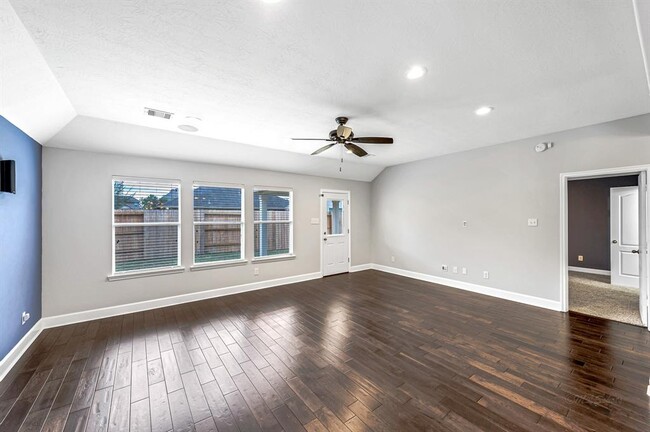 Building Photo - 22435 Stamford Brook Ct