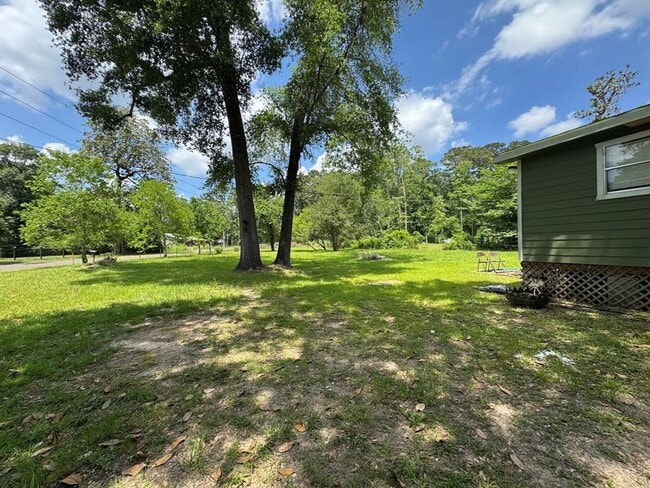 Building Photo - 979 Hillbilly Heaven Rd