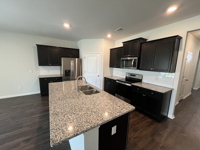 Building Photo - 108 Buttermere Wy