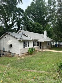 Building Photo - NEWLY RENOVATED HOME!!! 3 BEDROOM 2 BATH H...