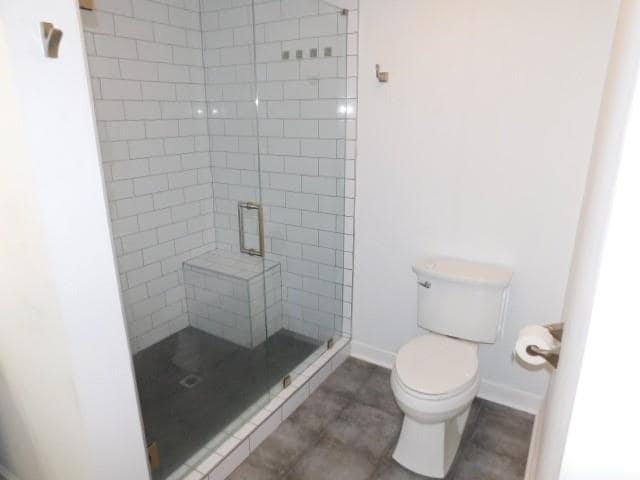 Building Photo - 2700 Pine Tree Rd NE