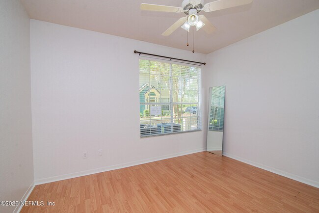 Building Photo - 13703 Richmond Park Dr N