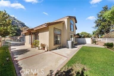 Building Photo - 1611 San Almada Rd