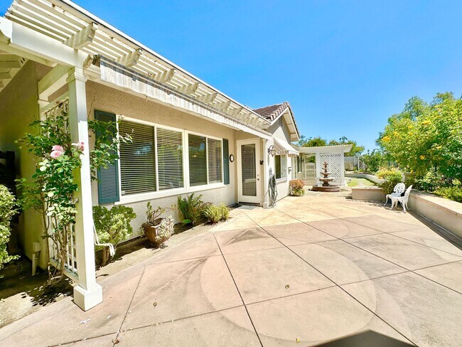Building Photo - Beautiful Single-Level Custom Home with Serene Backyard Space in the Lovely Peppertree Park Commu...