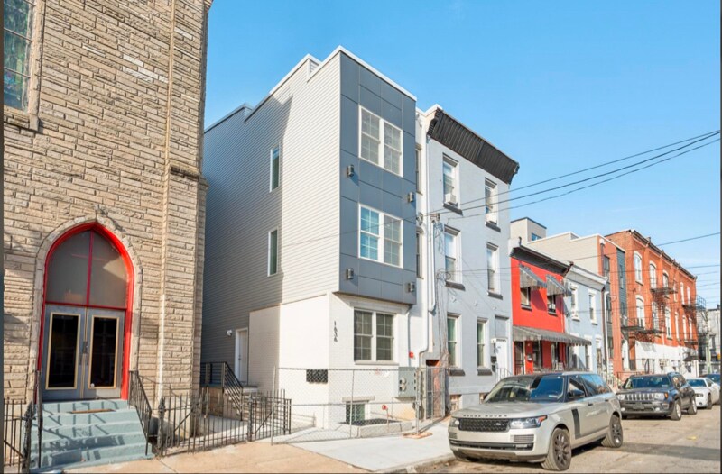 Building Photo - 1636 N 26th St