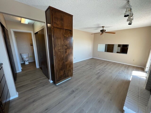 Building Photo - 2155 S 14th Ave