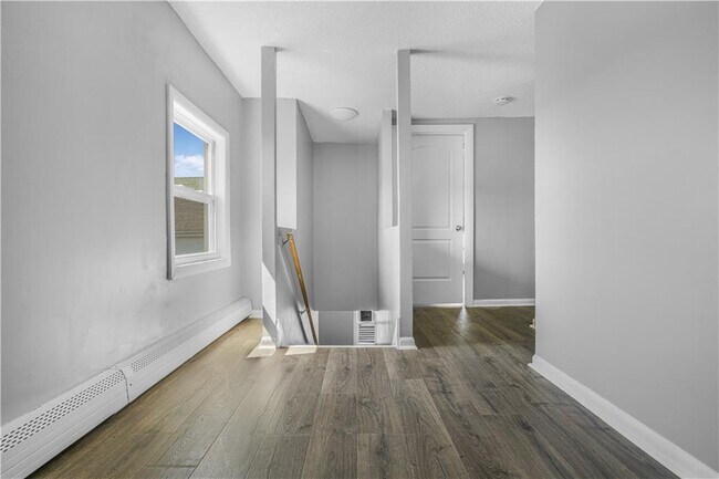 Building Photo - 1081 Bedford St