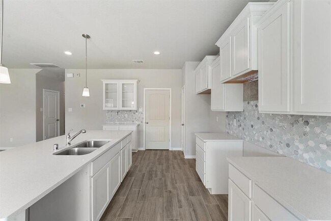Building Photo - 25609 Aster Trl