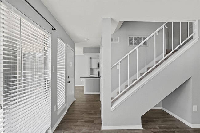 Building Photo - 260 El Dorado Blvd