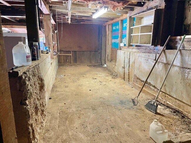 Building Photo - 2896 Clay St