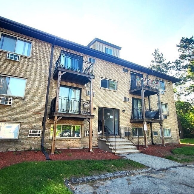 Building Photo - 353 Pawtucket Blvd