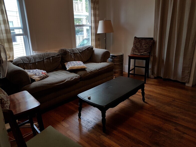 Living room - 30 Whitfield Rd