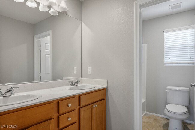 Building Photo - 9136 Cocowoods Pl