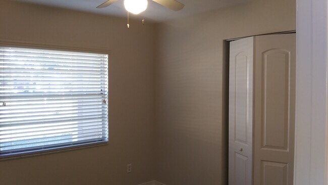 Building Photo - 5168 Taylor Ave