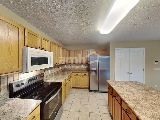 Building Photo - 3505 Bent Wood Ct