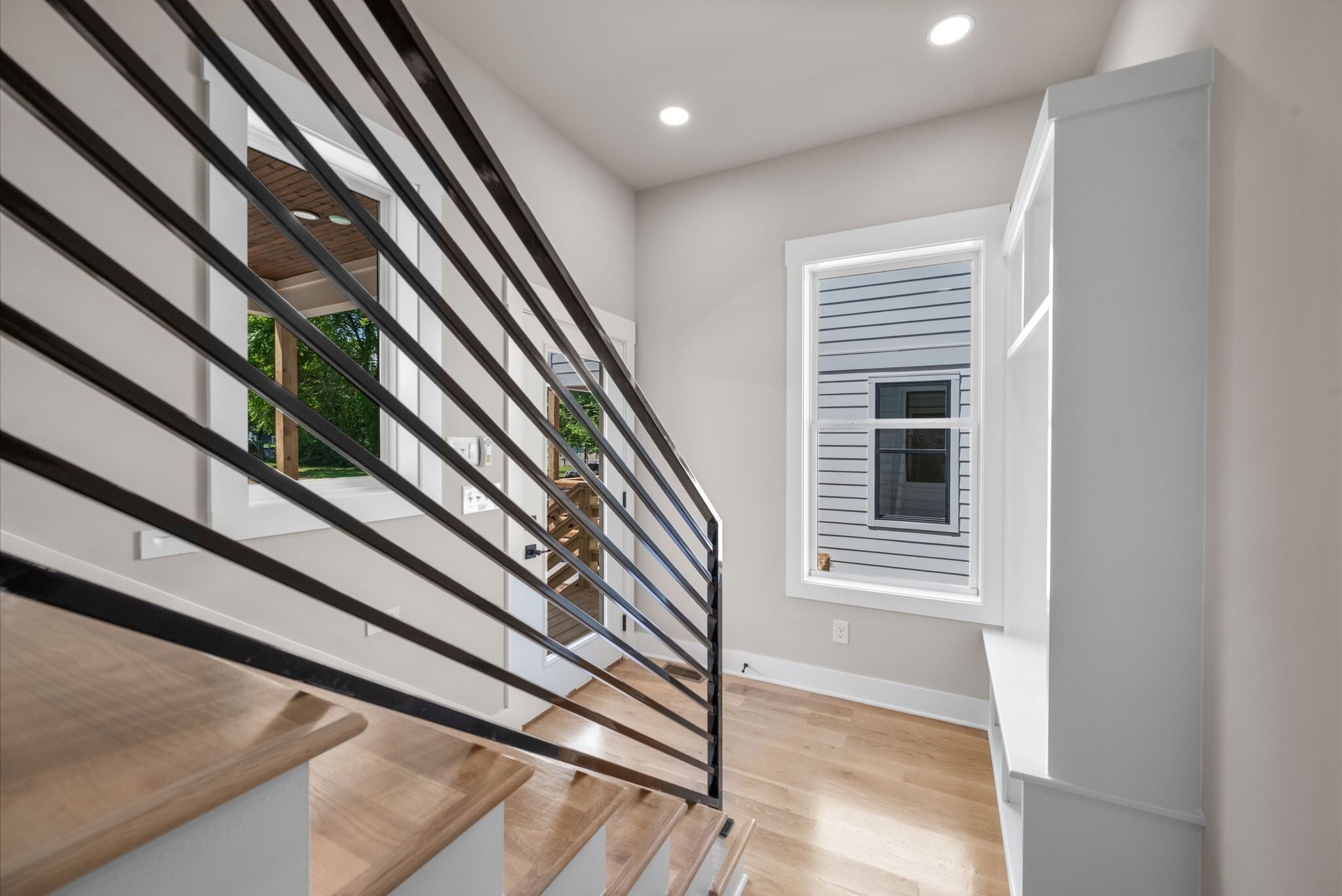 Building Photo - 2523 W Heiman St