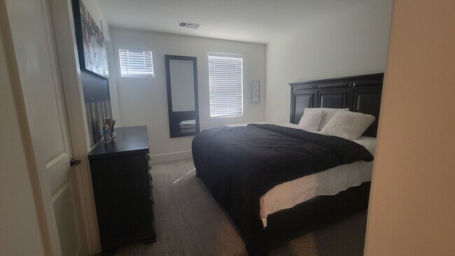 Building Photo - 3701 Parterre Ct